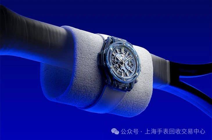 这款Big Bang充满为球王量身打造特殊设计球盟会网站网球巨星乔科维奇终于有联名表了！宇舶(图7)